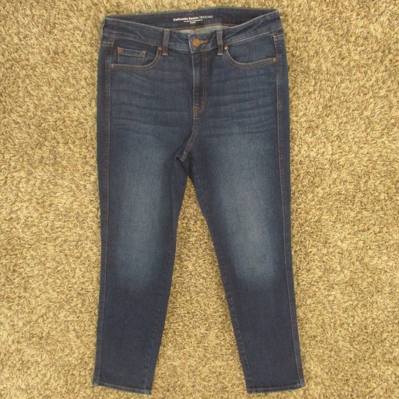 Chico's Jeans Women's 1.5 Dark Wash Define‎ Me Jegging Stretch Denim - Picture 1 of 7